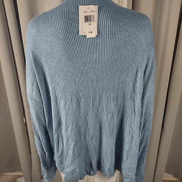 Love, Fire Women's Faded Blue Denim Sleepwear Long Sleeve Top Size 3X (NWT) - Picture 4 of 14